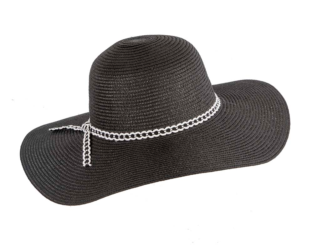 Wide brim black casual beach hat